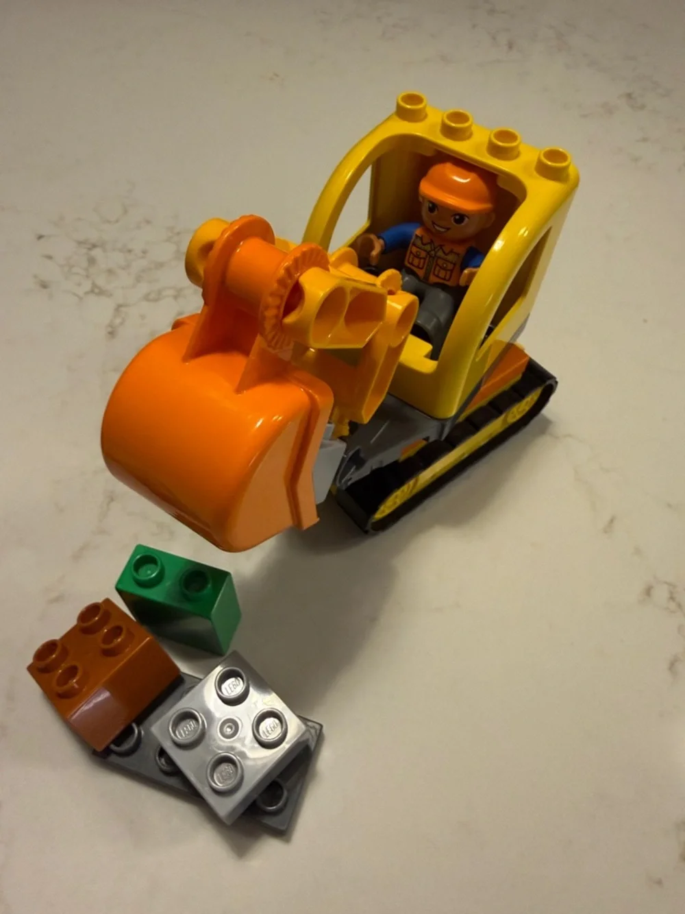 LEGO Duplo 10812 Truck & Tracked Excavator